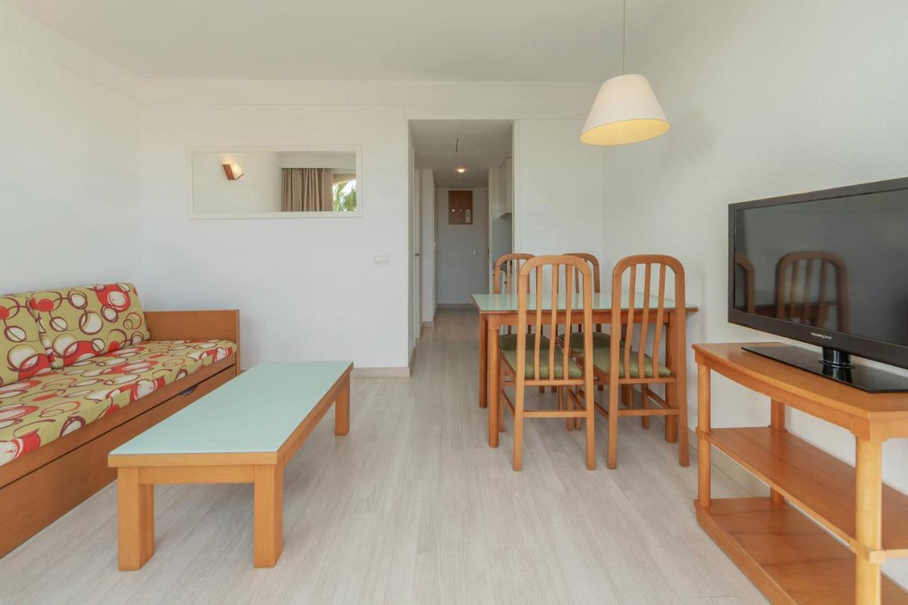 One-Bedroom Apartment,1472159746:JPEG